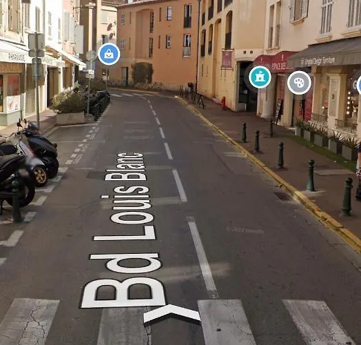 Appartement Place Des Lices Avec Parking